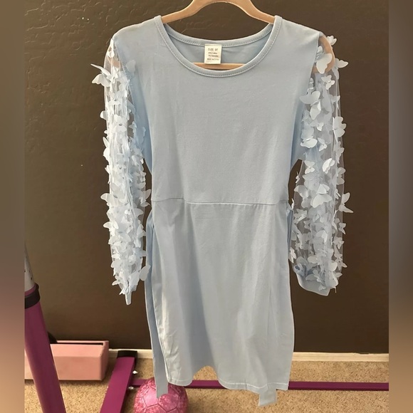 3 Pretty Pink & Blue Dresses 🦋 - Picture 6 of 10